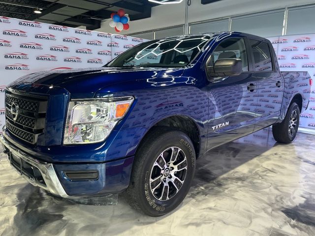 2022 Nissan Titan SV