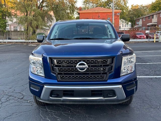 2022 Nissan Titan SV