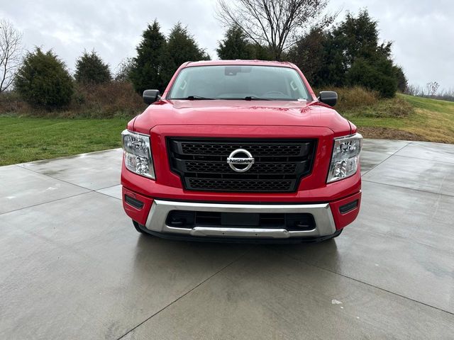 2022 Nissan Titan SV