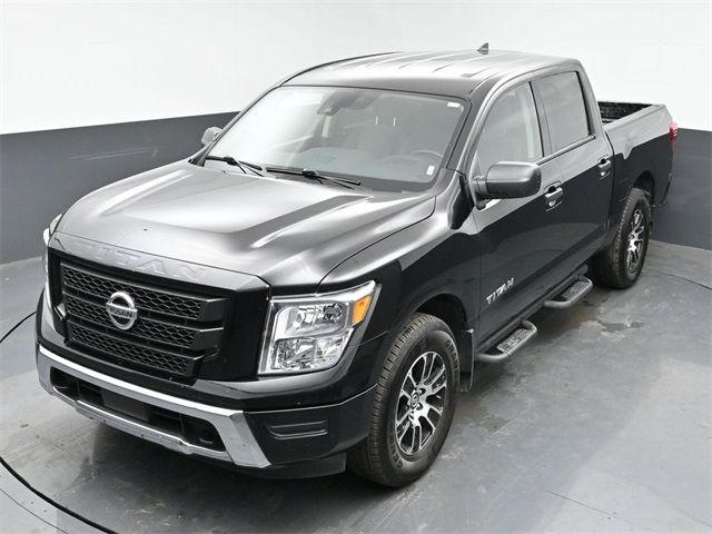 2022 Nissan Titan SV