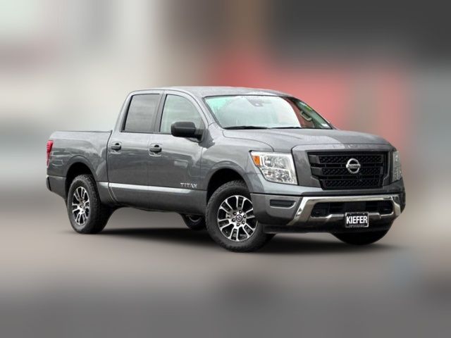 2022 Nissan Titan SV