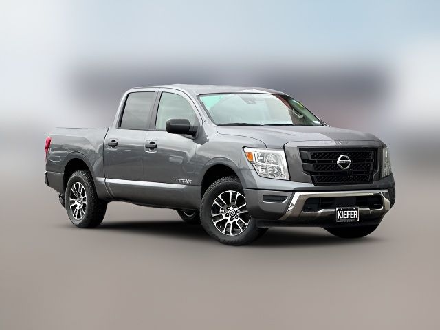 2022 Nissan Titan SV