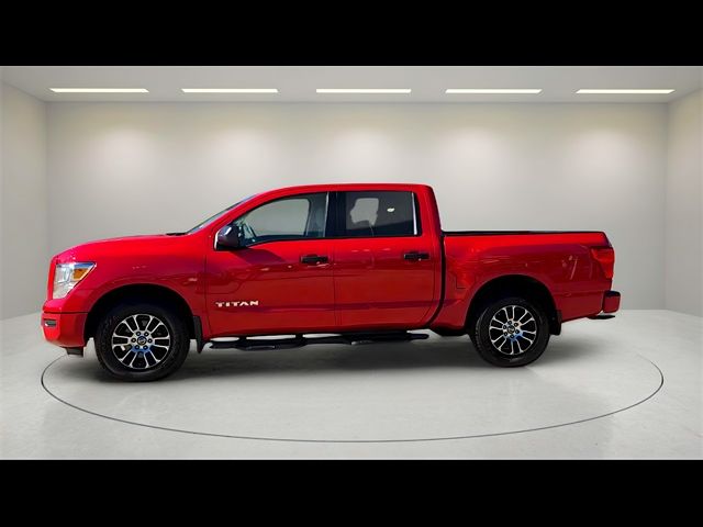 2022 Nissan Titan SV