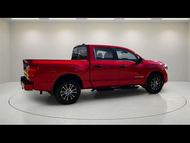 2022 Nissan Titan SV