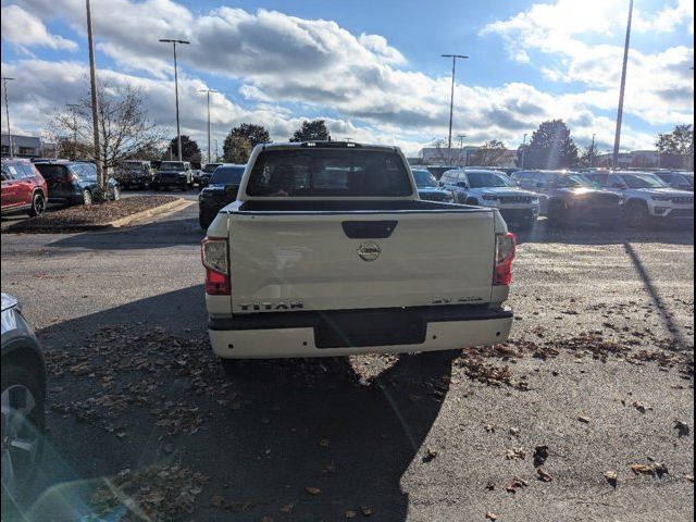 2022 Nissan Titan SV