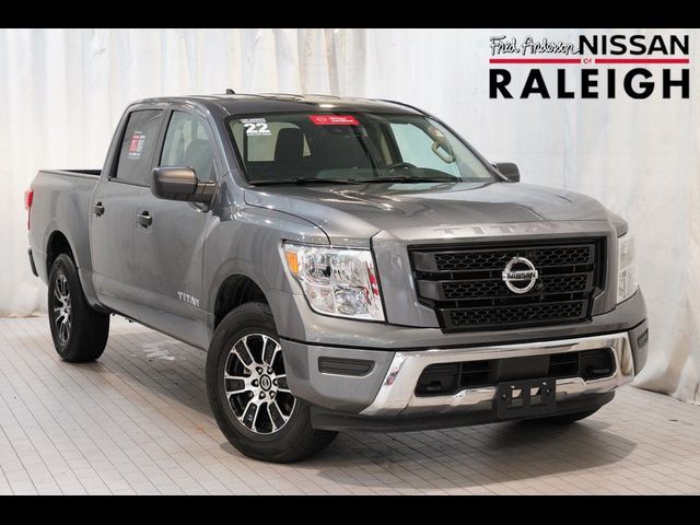 2022 Nissan Titan SV