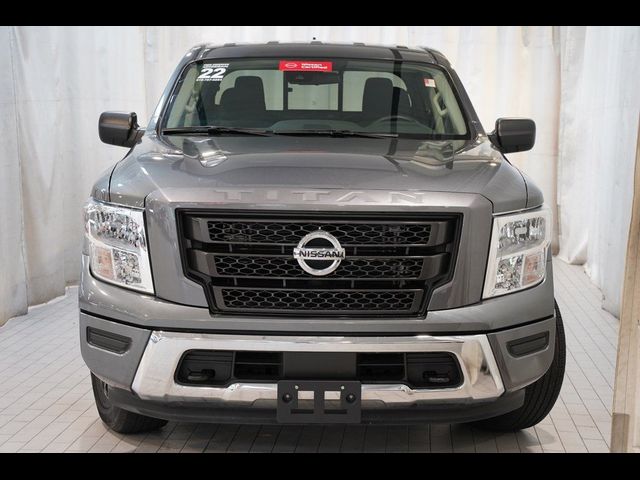 2022 Nissan Titan SV