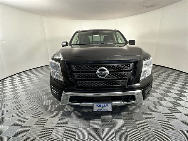 2022 Nissan Titan SV