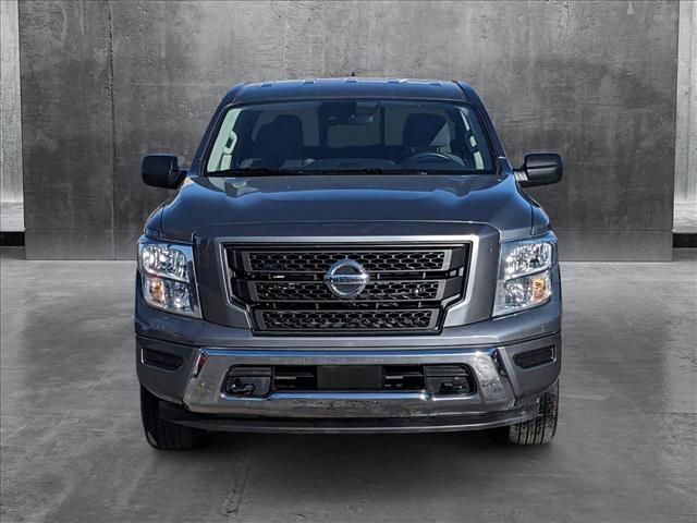 2022 Nissan Titan SV