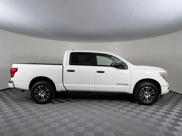 2022 Nissan Titan SV