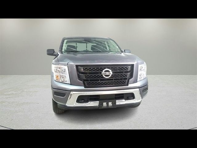 2022 Nissan Titan SV