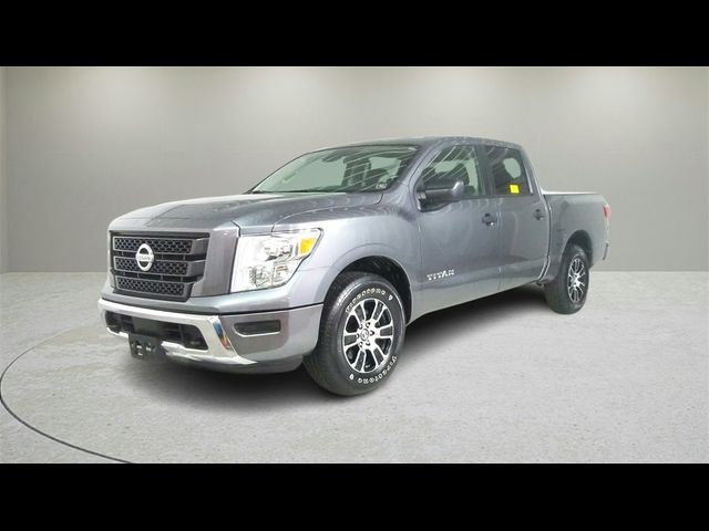 2022 Nissan Titan SV