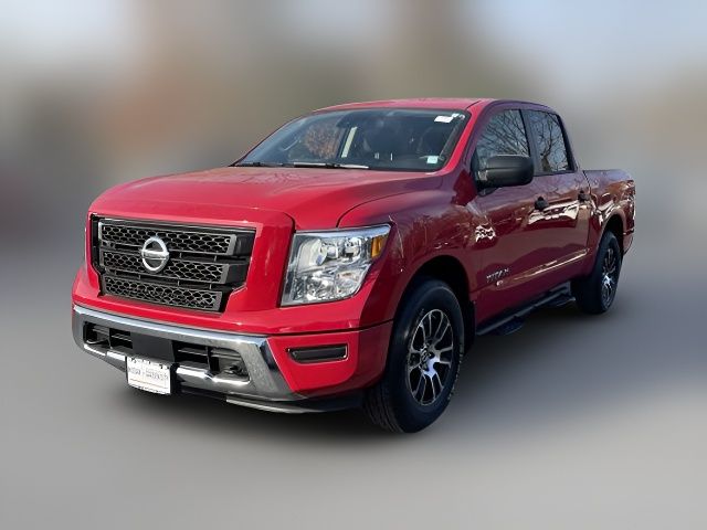 2022 Nissan Titan SV