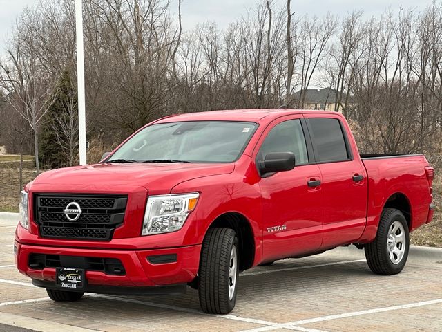 2022 Nissan Titan SV