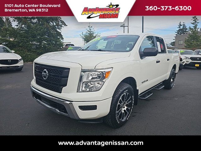 2022 Nissan Titan SV