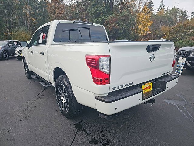 2022 Nissan Titan SV