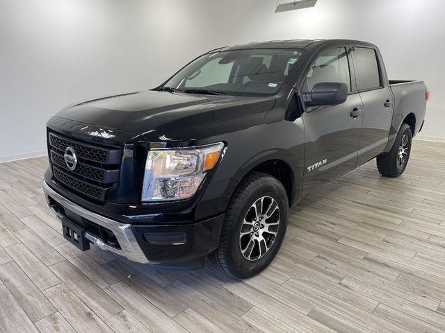 2022 Nissan Titan SV