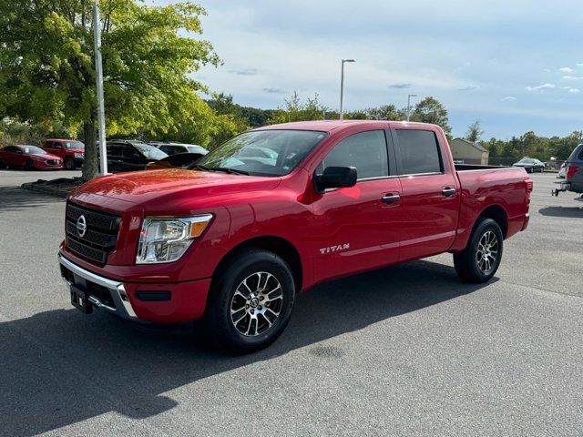 2022 Nissan Titan SV