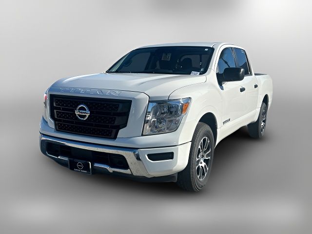 2022 Nissan Titan SV