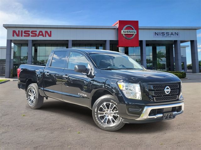 2022 Nissan Titan SV