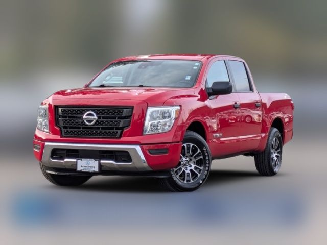 2022 Nissan Titan SV