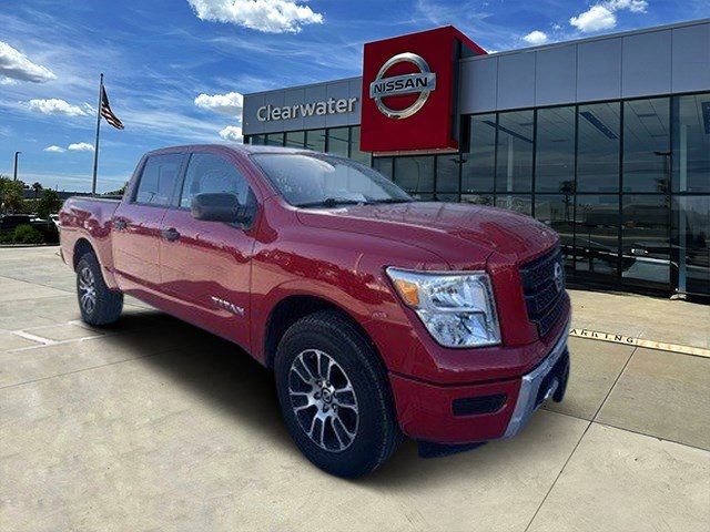 2022 Nissan Titan SV