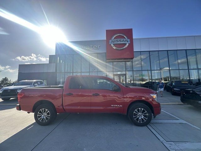 2022 Nissan Titan SV