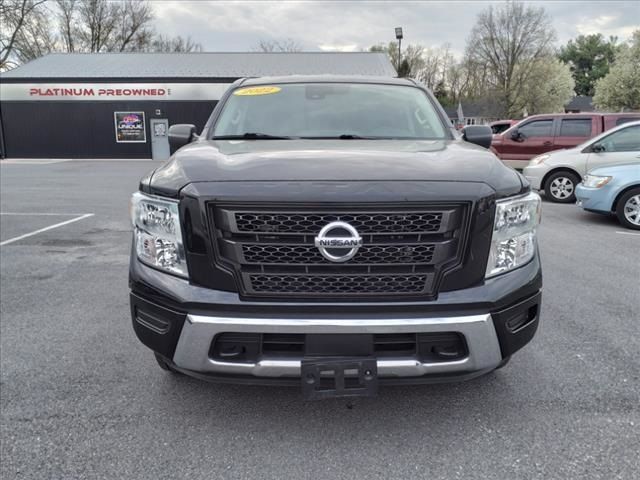 2022 Nissan Titan SV