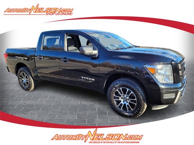 2022 Nissan Titan SV