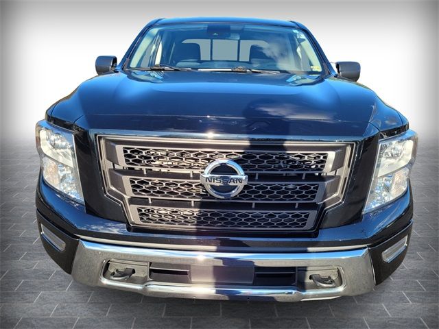 2022 Nissan Titan SV