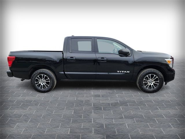 2022 Nissan Titan SV