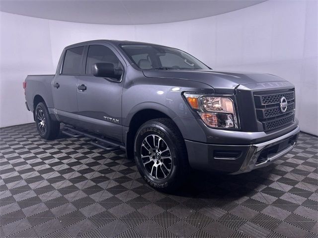 2022 Nissan Titan SV