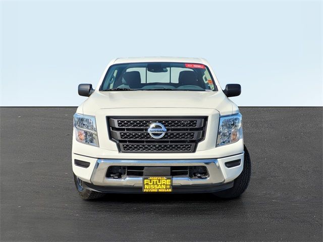 2022 Nissan Titan SV