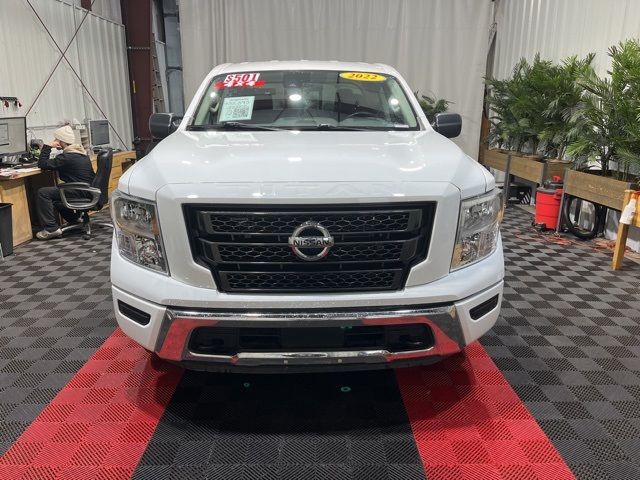 2022 Nissan Titan SV