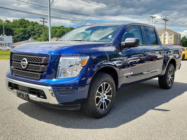 2022 Nissan Titan SV