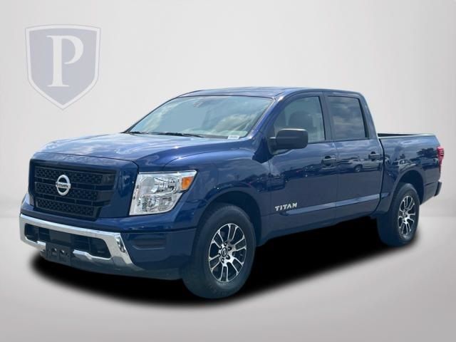 2022 Nissan Titan SV