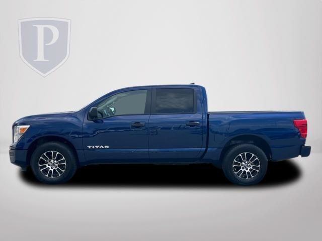 2022 Nissan Titan SV