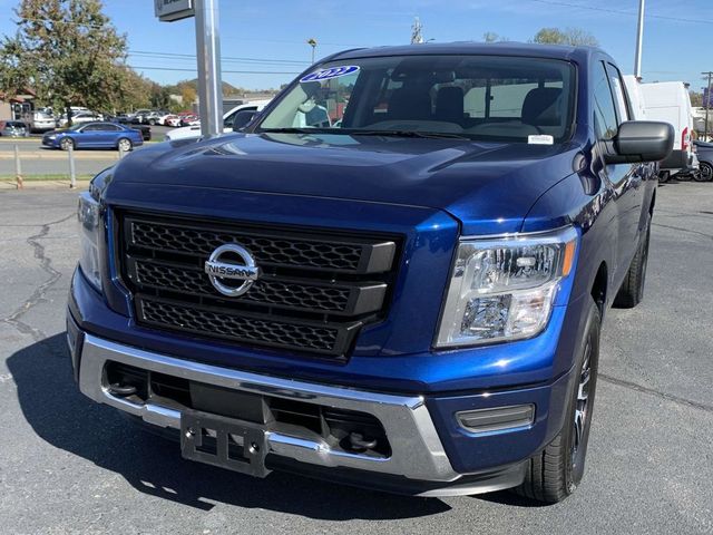 2022 Nissan Titan SV