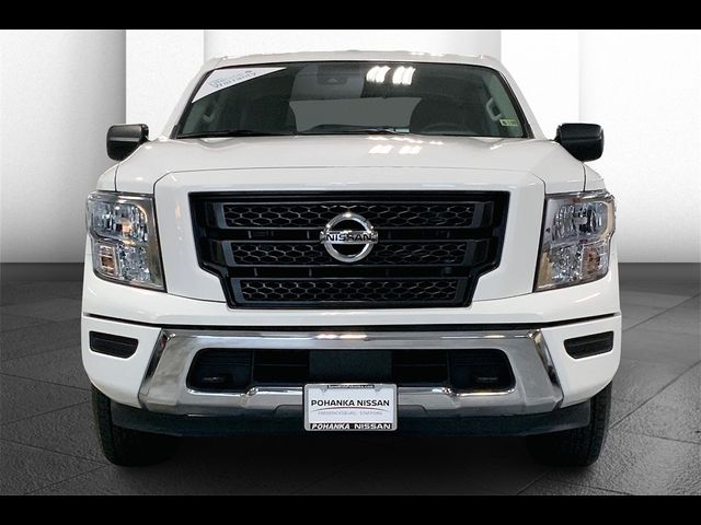 2022 Nissan Titan SV