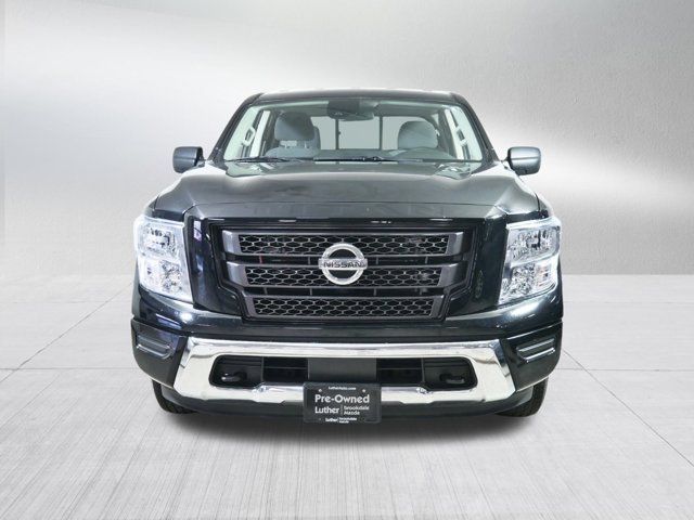 2022 Nissan Titan SV