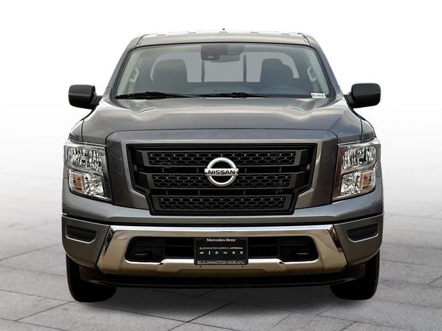 2022 Nissan Titan SV