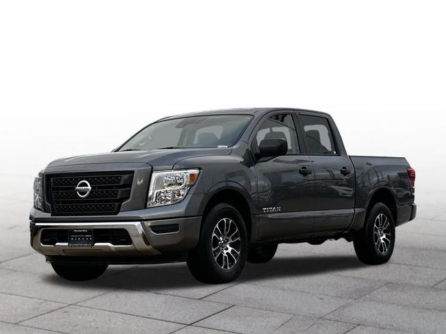 2022 Nissan Titan SV