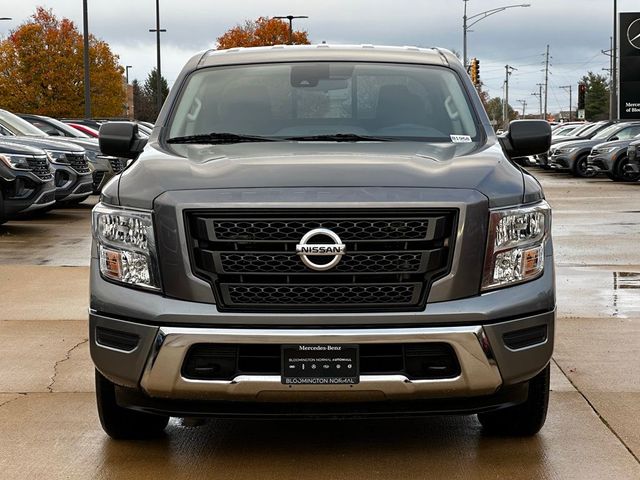 2022 Nissan Titan SV