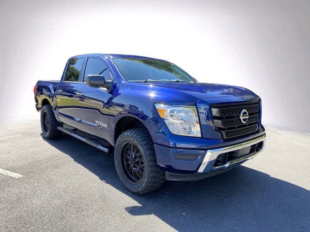 2022 Nissan Titan SV