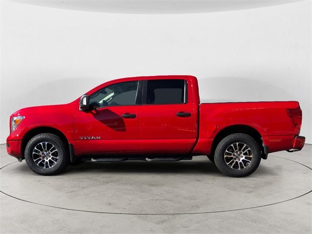 2022 Nissan Titan SV