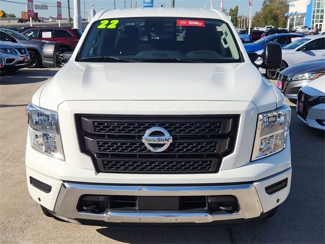 2022 Nissan Titan SV