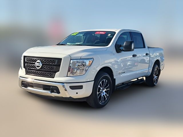 2022 Nissan Titan SV