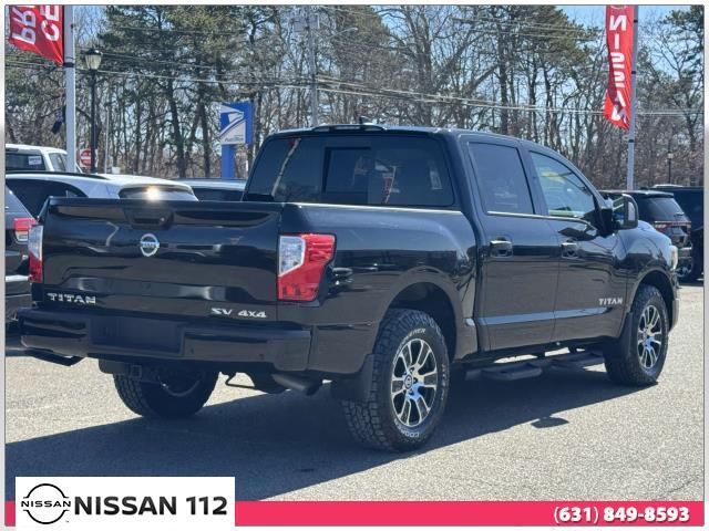 2022 Nissan Titan SV
