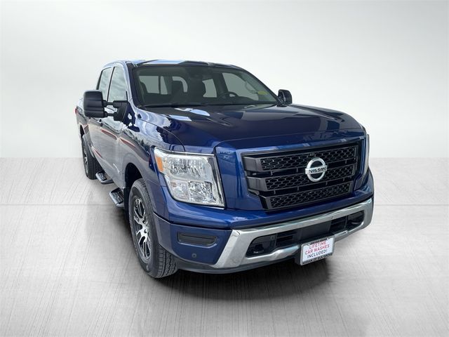 2022 Nissan Titan SV