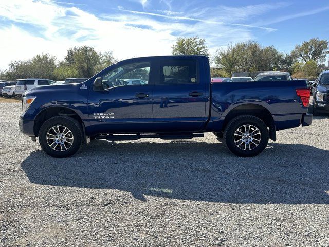 2022 Nissan Titan SV